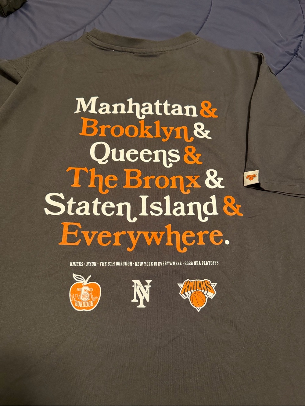 Rare/New New York Knicks Graphic Tee - 6th Boroughs Shirt (Unisex)
